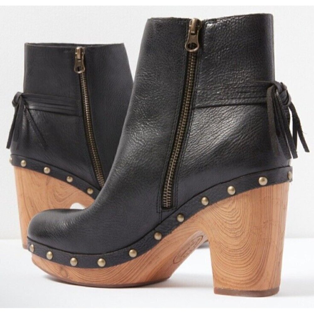 Kork-Ease Black Leather Wood-Stacked Heel Ankle Boots - Picture 2 of 15